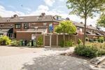 Leeuwerik 2, Hoogvliet Rotterdam: huis te koop