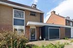 Hovenier 59, Rhoon: huis te koop