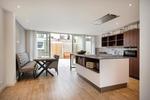 Vuurtorenweg 21, 's-Gravenhage: huis te koop