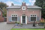 Burgemeester van Houtstraat 42, Budel: huis te koop