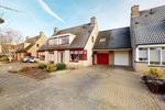 Simon Vestdijkstraat 18, Raamsdonksveer: huis te koop