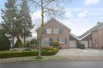 Burgemeester van Deelensingel 35, Velden: huis te koop