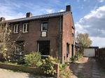 Aalmoezenier Camplaan 6, Reuver: huis te koop