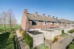 Azaleastraat 1, Numansdorp: huis te koop