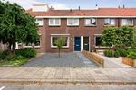 Von Lindernstraat 14, Alblasserdam: huis te koop