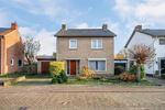 Steenakkerstraat 51, Maasbracht: huis te koop